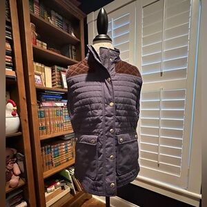 Vineyard Vines Women's Quilted Vest in Blue with Brown Details